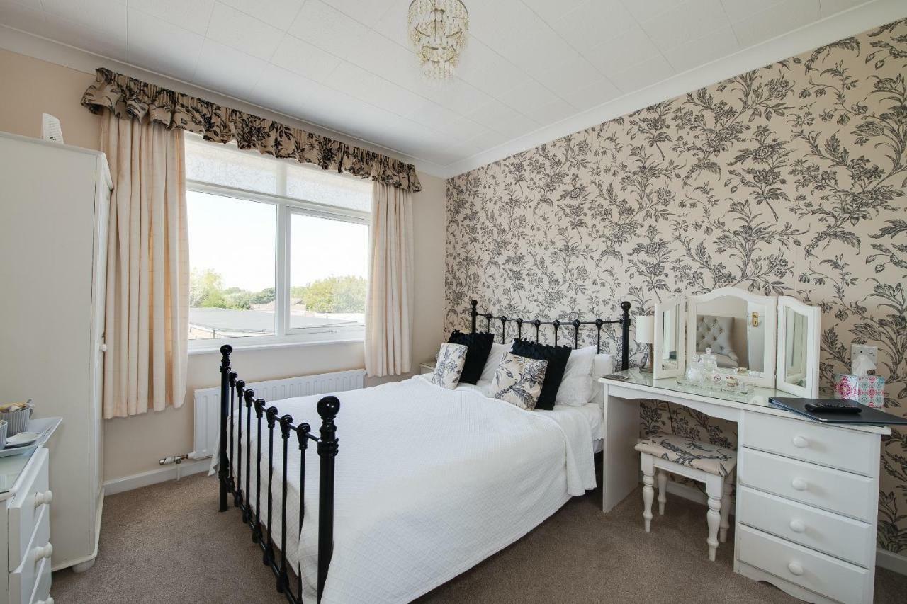 The Coast Yard B & B Chalet Hotel Selsey Buitenkant foto